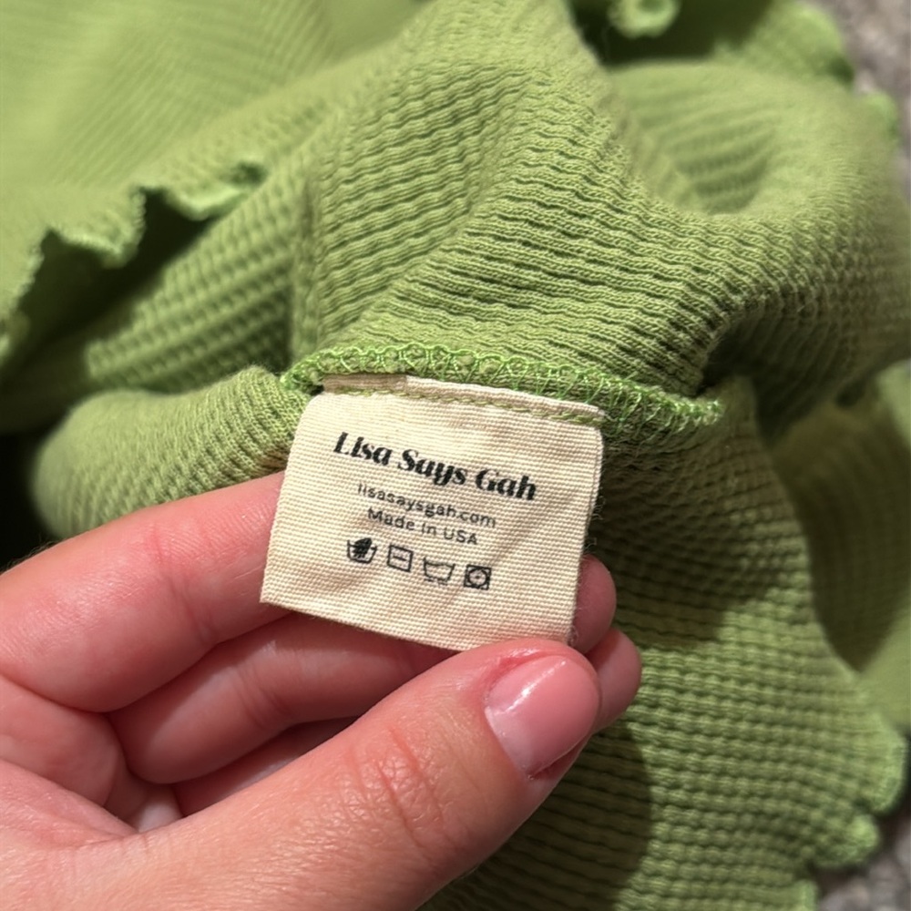 Lisa Says Gah Lola Long Sleeve Green Cropped Thermal Shirt - Picture 8 of 10